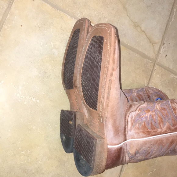 Justin tan colored boots square toe - Picture 3 of 6